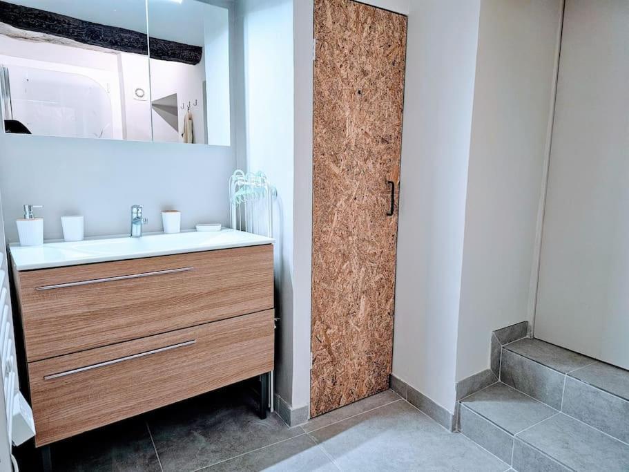 شقة Oasis Parfumee 4 Couchages Au Coeur De Grasse Wifi المظهر الخارجي الصورة